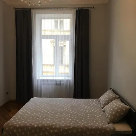 On Centre Apartment *