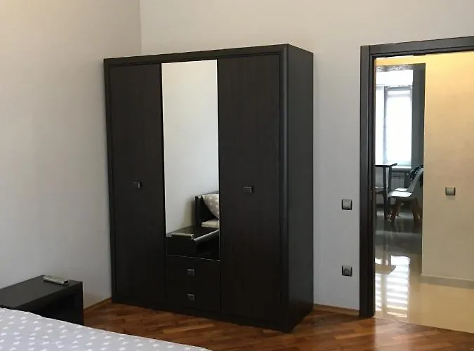 Апартаменты On Centre *