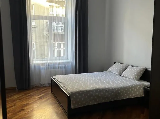 Апартаменти On Centre *