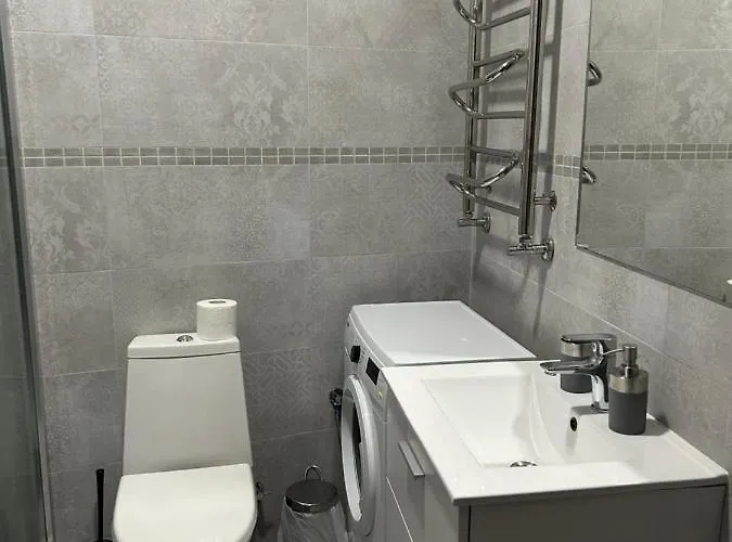 On Centre アパート リヴィウ